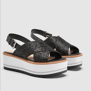 Black Platform sandals by Zara